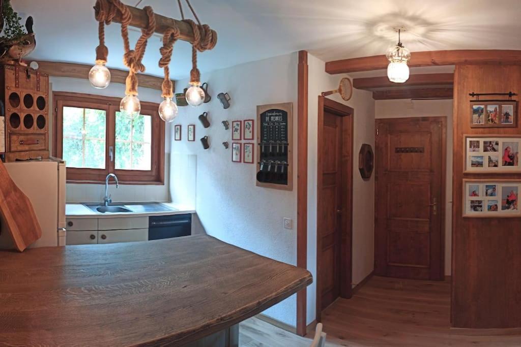 Cozy Apartment In The Heart Of The Alps Chateau-d'Oex Buitenkant foto